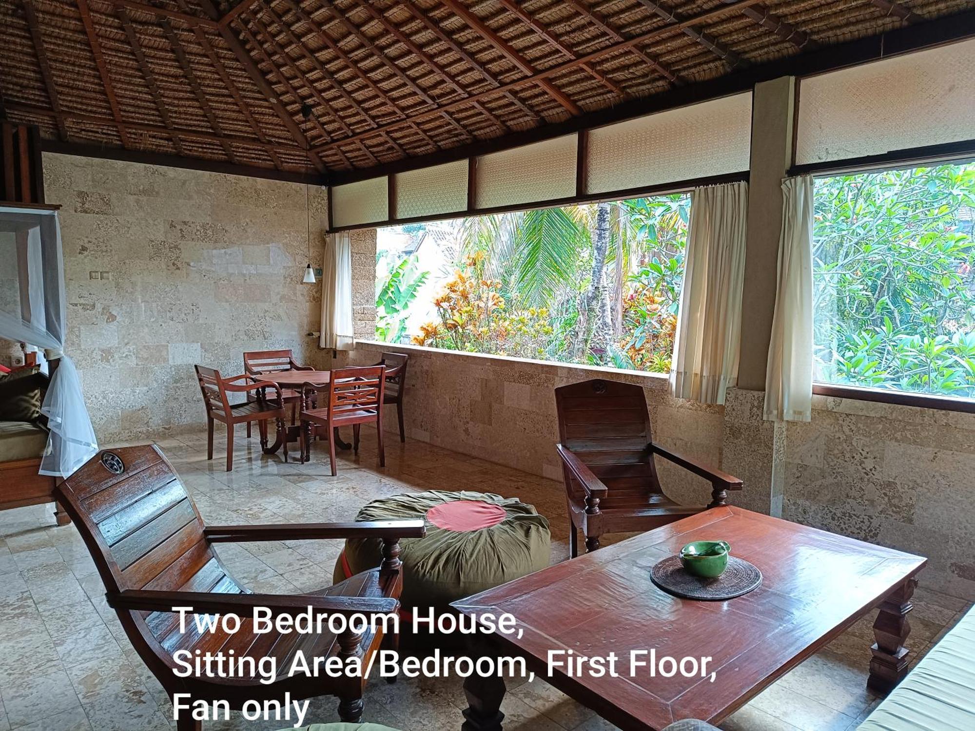 Guci Guesthouses Ubud  Bagian luar foto