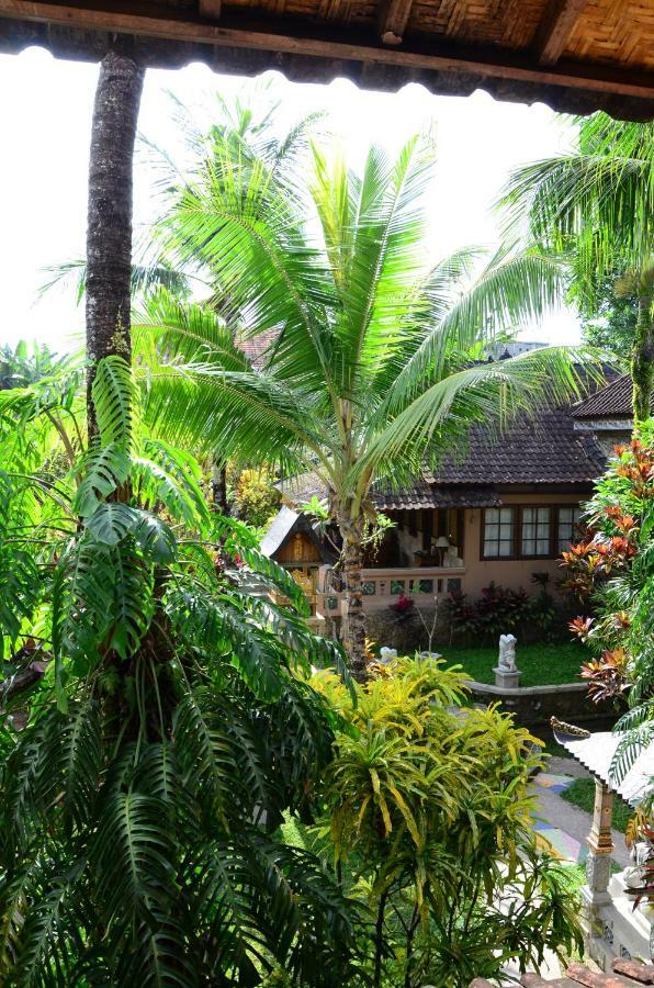 Guci Guesthouses Ubud  Bagian luar foto