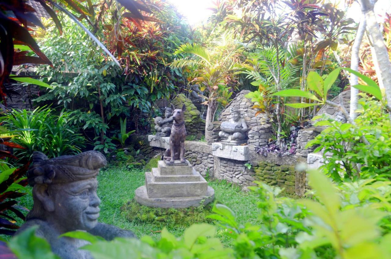 Guci Guesthouses Ubud  Bagian luar foto